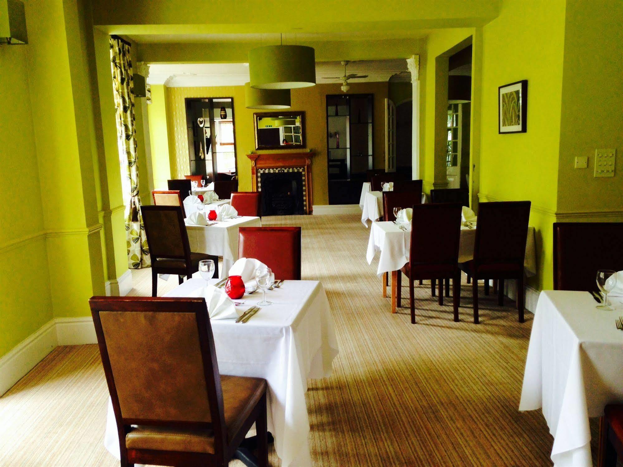 Grosvenor Hotel Ръгби Екстериор снимка